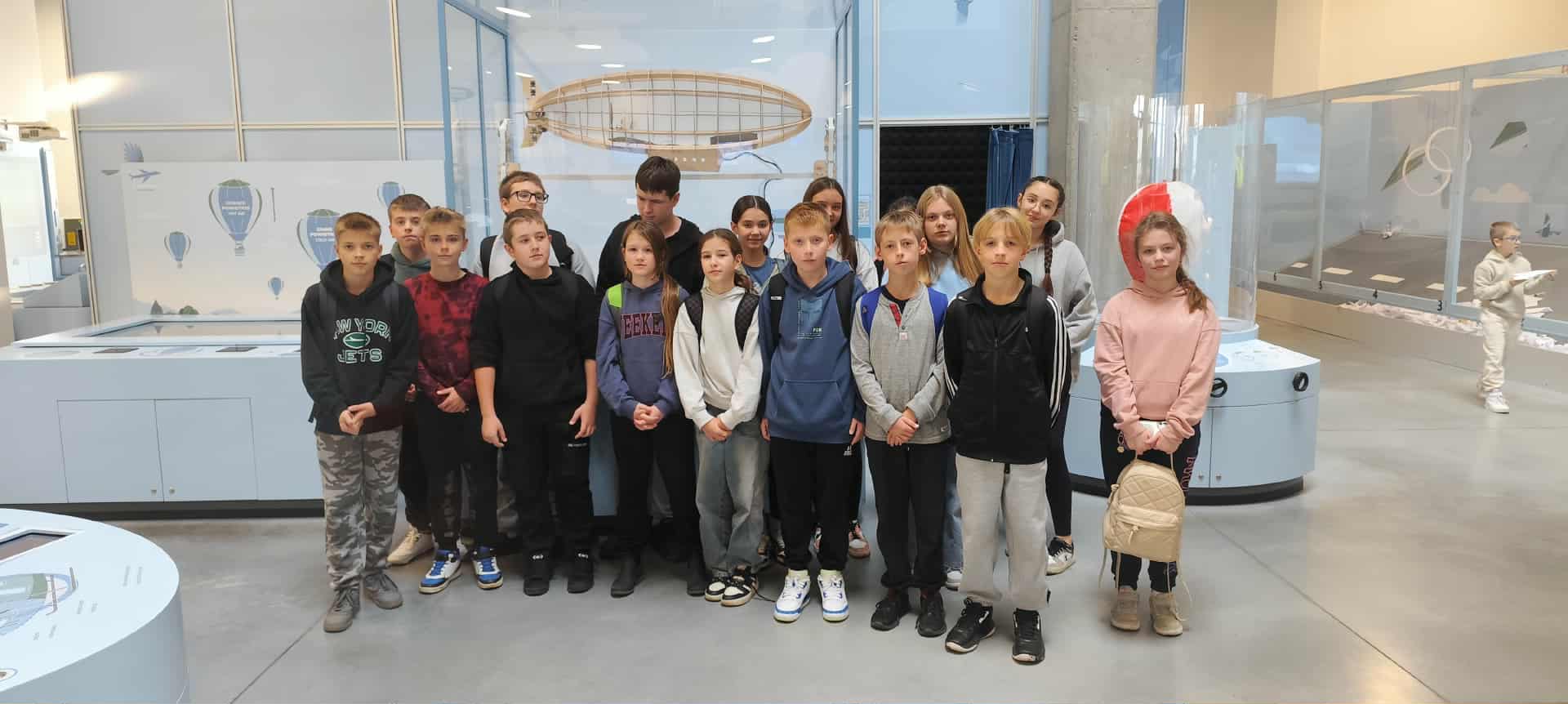 Wycieczka klas V–VIII do Podkarpackiego Centrum Nauki Łukasiewicz i FlyParku w Rzeszowie